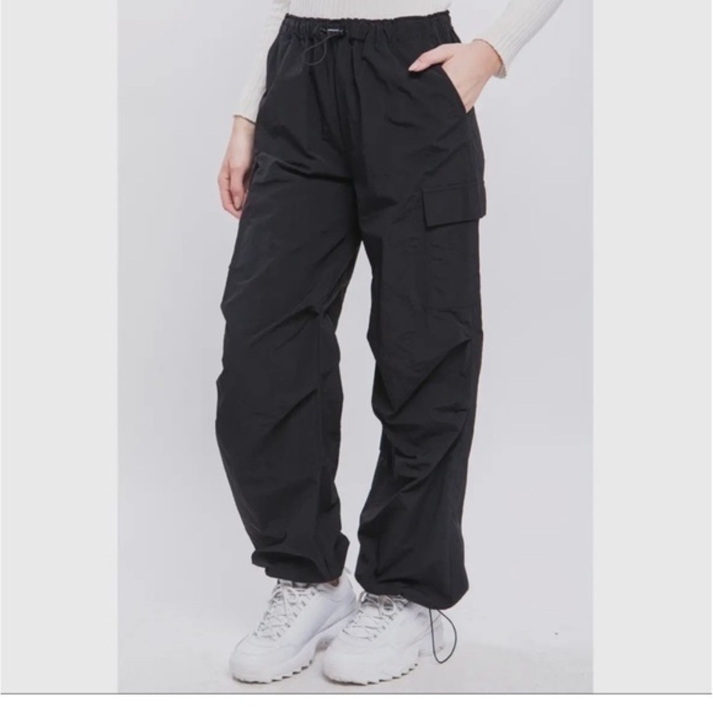 LOVE TREE BLACK NYLON CARGO PANT SIZE S